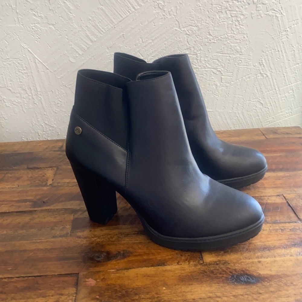 Black Ankle Round Toe Heeled Booties Size 41